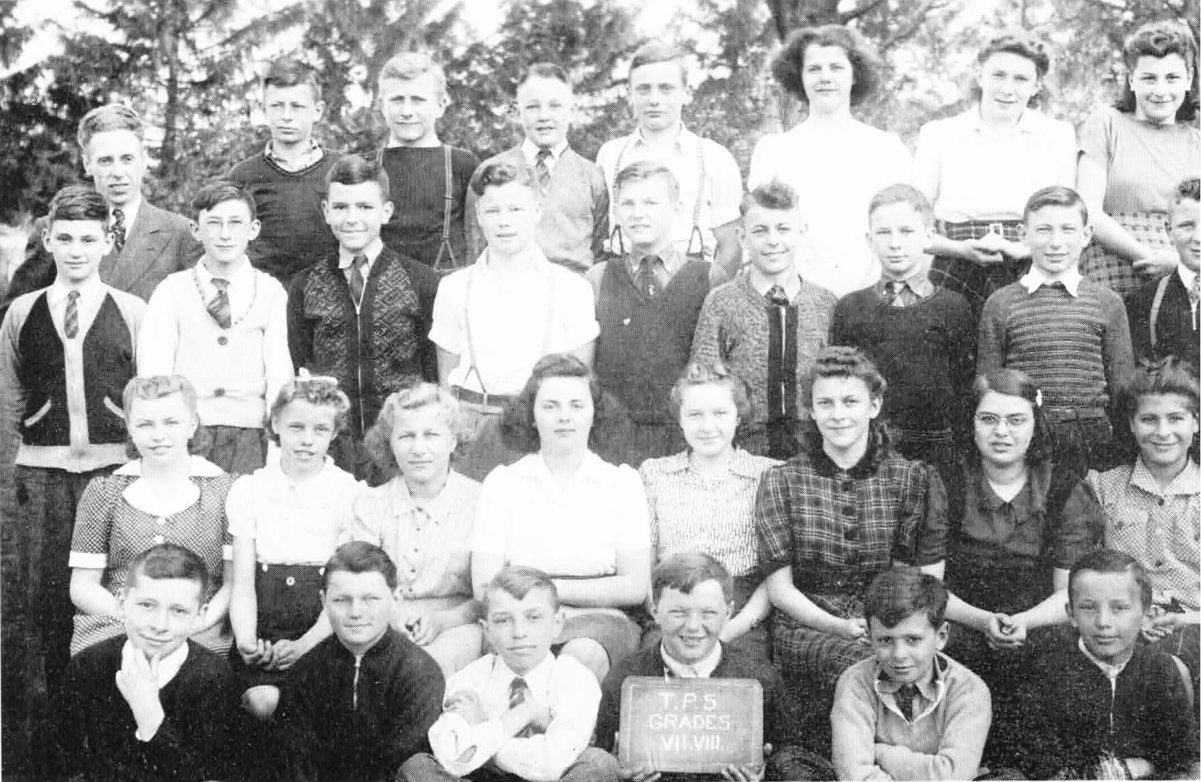 TPS Grades 7 & 8, 1942